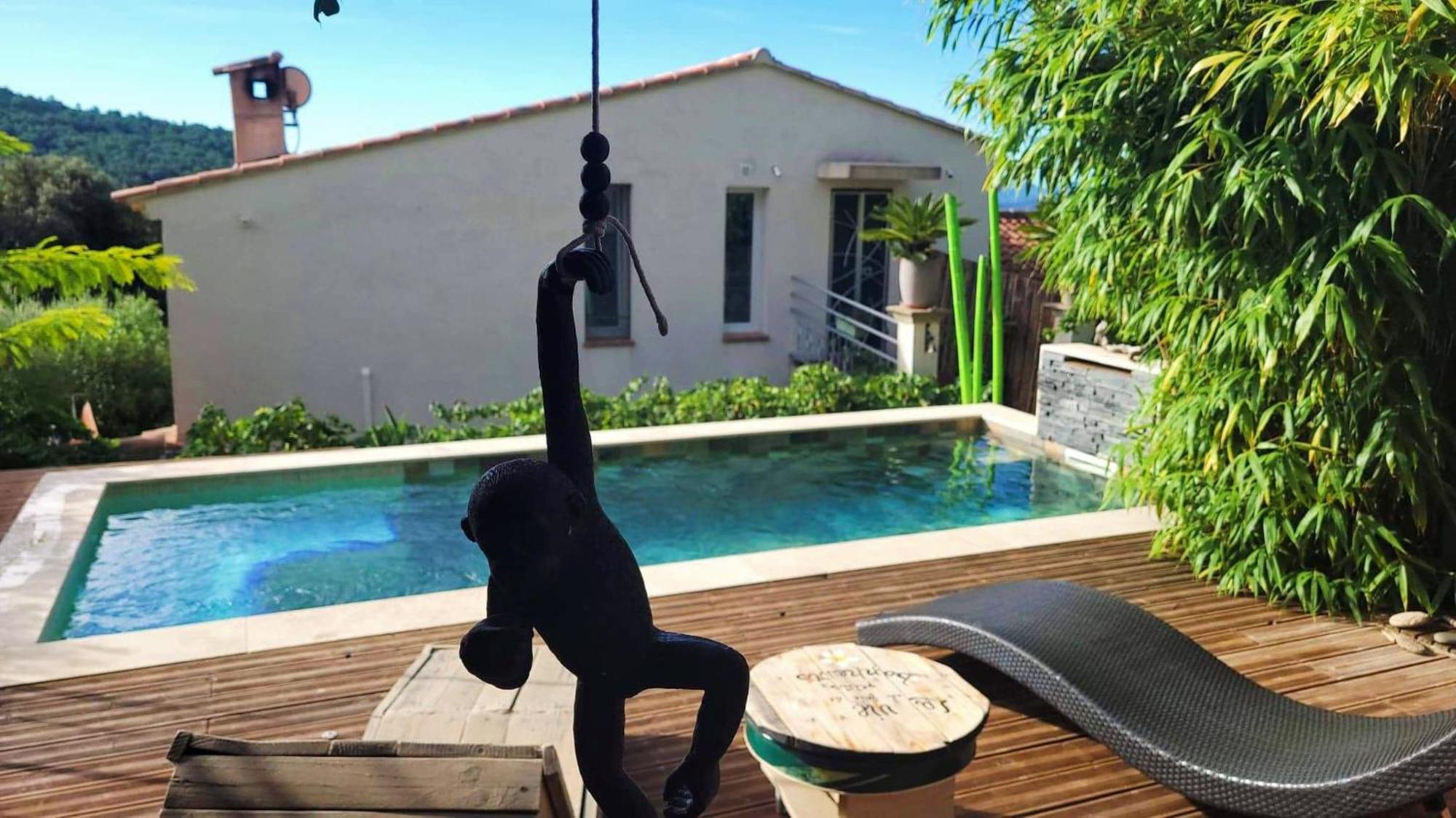 Logement De Charme Avec Piscine Et Jacuzzi Carnoules  Exterior photo